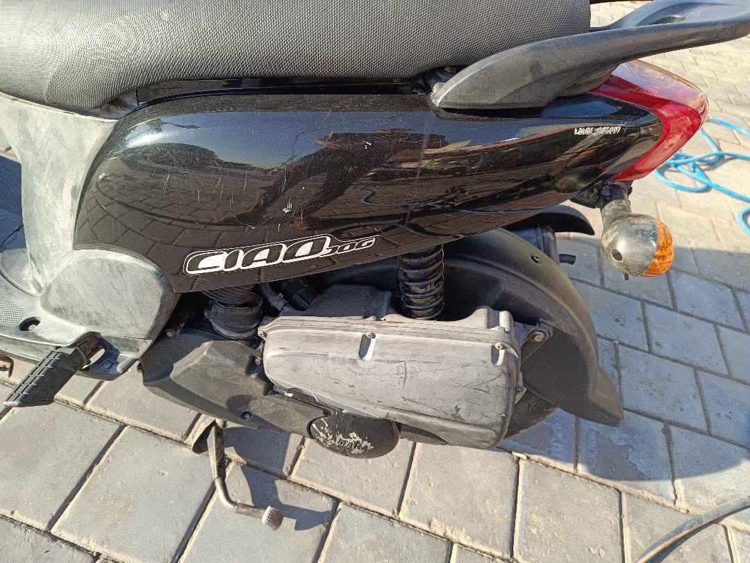 فله للبيع مصار شهر نازله رمبه دراجه خير من الله بس دشبولها عاطل كلشي شغال عنوان بغداد المدينه 📍وتساب ورقم متواجد***********🩶سعر٩٥٠ وبيها مجال بصيط😊

