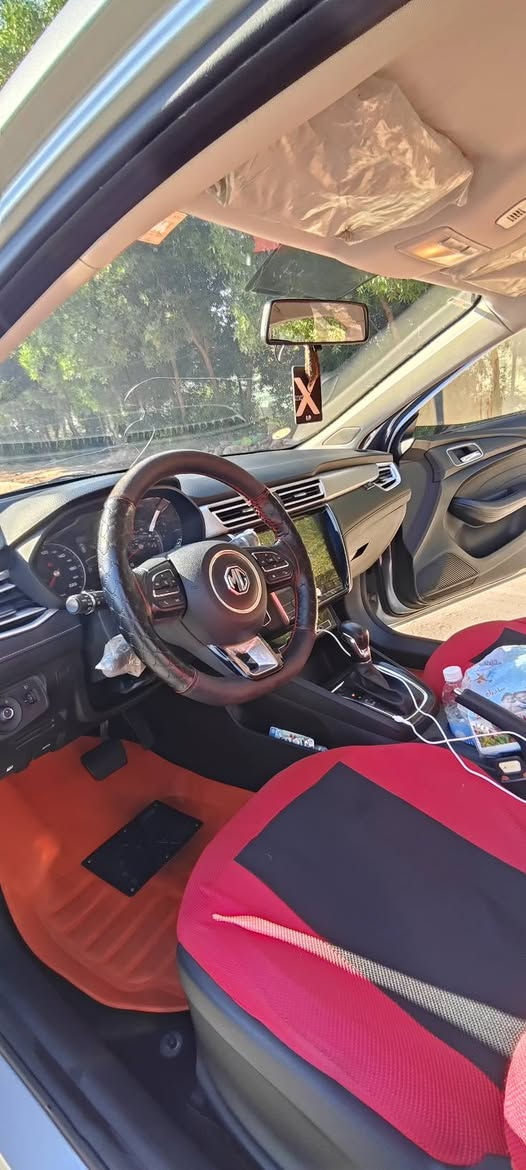 للبيع ام جي 5 موديل 2024
 رقم بغداد 
مصابيح led
‏A.B.S
نظام مراقبة ضغط الهواء في الاطارات
مثبت سرعة
ارضيات MG 
مصابيح نهارية LED
شاشه 
مداخل USB عدد 2
‏Android Auto
‏Apple Car Play
تحكم بالمقود
دبل بصمه
السيارة بيها ضربه خفيفه بالباب الي خلف باب الصدر 
ماشيه 51 الف 
السعر 110 مع مجال
مكان السياره الديوانية قضاء الشاميه 
للاستفسار الاتصال على الرقم
***********
