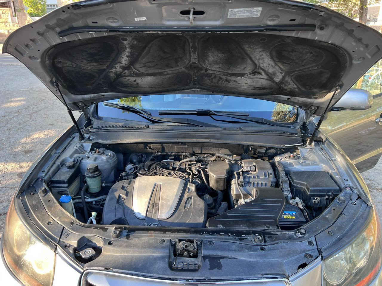 السلام عليكم اخوان اني مكلف بالنشر 
للبيع سنتافي 2012 فول مواصفات  امريكيه 5 راكب السياره جاهزه ربع متصرف عليها كير ومحرك وصدر امامي خلفي مكفولات تبريد ثلج شادلها منظومه زينون سونارها موجود بيها بارد فقط والباقي موضح بالسونار 
السعر 120 
العنوان بغداد -حي الإعلام 
للاستفسار الاتصال على هذا الرقم ‏‪***********‬‏
غير متواجد على الفيس بغداد, العراق
