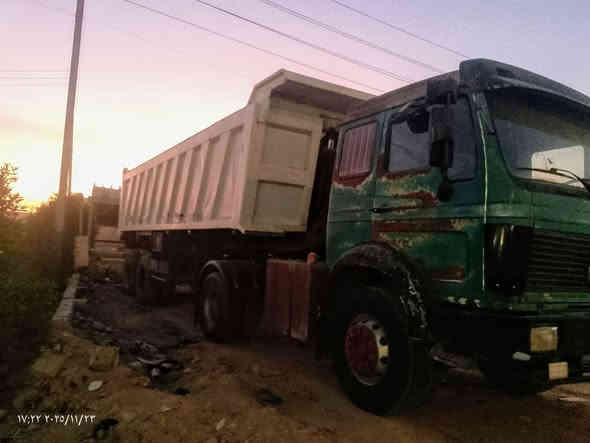 سلام عليكم للبيع راس أو عربانة ألبي موديل 80 كفالة مكينة 28/8 لأ صرف ولا بخار كير  160 اكسن چي اف شاصي مكفول كفالة باج بطن رقم انبار ألماني 3 لوحات لل 2026 عربانة ماموت الاستفسار ***********
