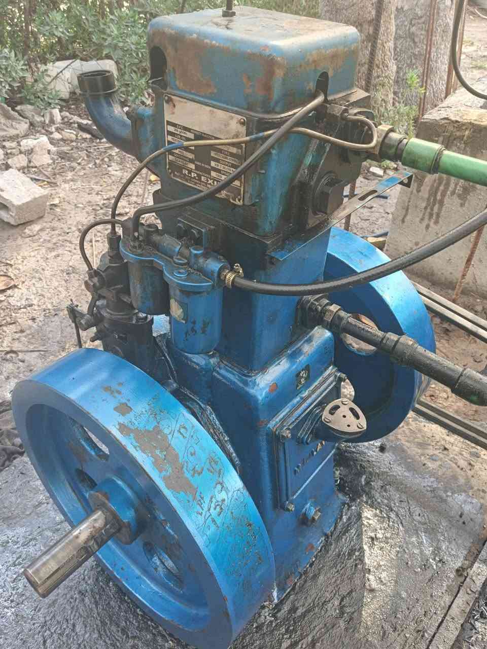 مولد للبيع 10 حصان  7 ونص كيفي 
شغال السعر 800 وبي مجال شي قليل 
 اتصال على الرقم فقط ‏‪***********‬‏
المكان بابل جبله زبيدي
