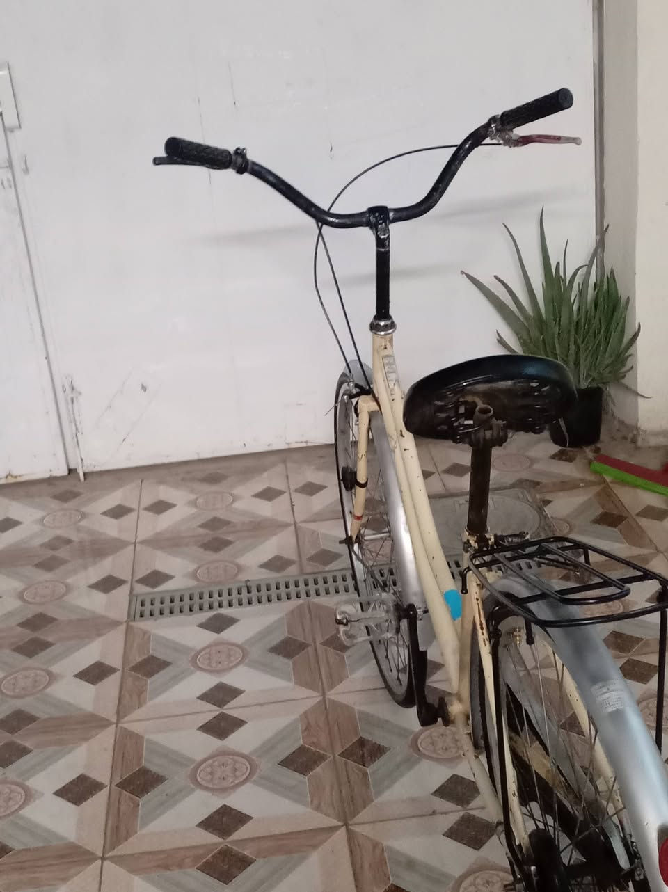 السلام عليكم  الباسكل للبيع الشراي يجي خاص  مديل 2019


**إذا كنت صاحب هذا الإعلان وتريد حذفه لأي سبب، رجاءا أرسل رسالة إلى الدعم الفني**