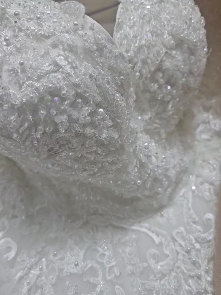 مرحبا بنات عندي بدله عرس جديده بس اني لابستهه قياس ٤٠_٤٢ ام القيطان رايدتهه ب٧٥ التريدهه تتواصل خاص .


**إذا كنت صاحب هذا الإعلان وتريد حذفه لأي سبب، رجاءا أرسل رسالة إلى الدعم الفني**