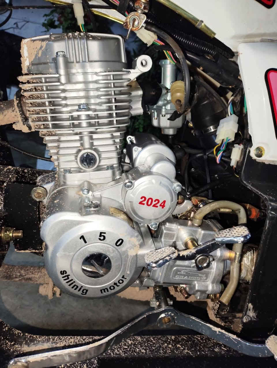 فروشتنی خیرااا  
ماشاللەی دەوی شتی هەرزان و لوک 
مودیلی 2024
مەکینە150اسپانەی بەرنەکەوتوە
 لوک لوک پلیت واوراقی بیلادی لەکەڵایە ماڵی کەسابەتە هیج نوقسانی تیانیە شوین کەلار
مشتەریت کۆمێنتی بنوسە نرخی پی دەگات
ژم خاوەنی ***********
