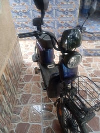 دراجة شحن للبيع التواصل خاص أو 07724385012/07816138863 السعر ٣٥٠ألف