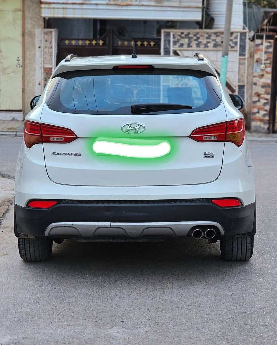 السلام عليكم.. سنتافي كويتي خليجي 2015
السياره على وضع الشركه فول 1\1 معروفه الكويتي  ((حادث قطعه وحده فقط باب الصدر بي طخه و مبدل باب وكاله ))
رقم بغداد انكليزي تحويل مباشر 
محرك 6 
7راكب 
3قطع تبريد 
بانوراما 
كاميرا دواره وحساسات 
لد ابيض 
شاشه لمس 
كشن جلد
بصمات تشغيل وابواب 
مري شفط +اشاير مري +ترحيب 
مانع انزلاق 
نزول منحدرات 
4×4 
وضعيات قياده كامله 
تدفئه وتبريد بالمقاعد 
تحكم بجميع وضعيات المقاعد 
سايد بريك دكمه 
زراكات لايت 
نضام ECO  وبعد بيها مواصفات
 
كربلاء طويريج.. سعر 175 مجال بسيط ***********
