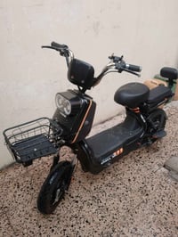 ماطور شحن للبيع يحتاج بطاريات السعر 150بي مجال. 07716866368 بي واتساب