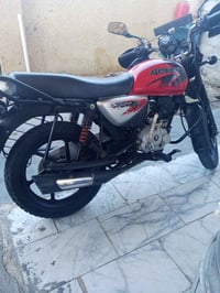 دراجه للبيع موديل 2023 رقم وسنويه سعر مليونين ونص والشراي بيه خير ويدل...