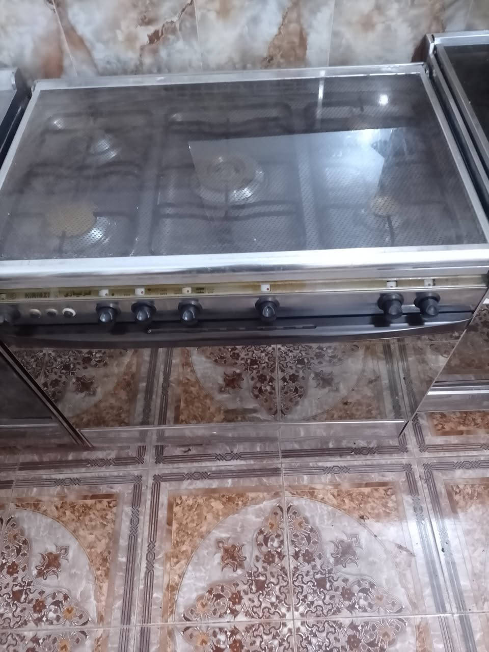 السلام عليكم توجد لدينا كافة أنواع الطباخات والغسالات الباله والمستعمله واسعار مناسبه جدا للاستفسار مراسلة الصفحه او الاتصال على الارقام التاليه ***********////***********
