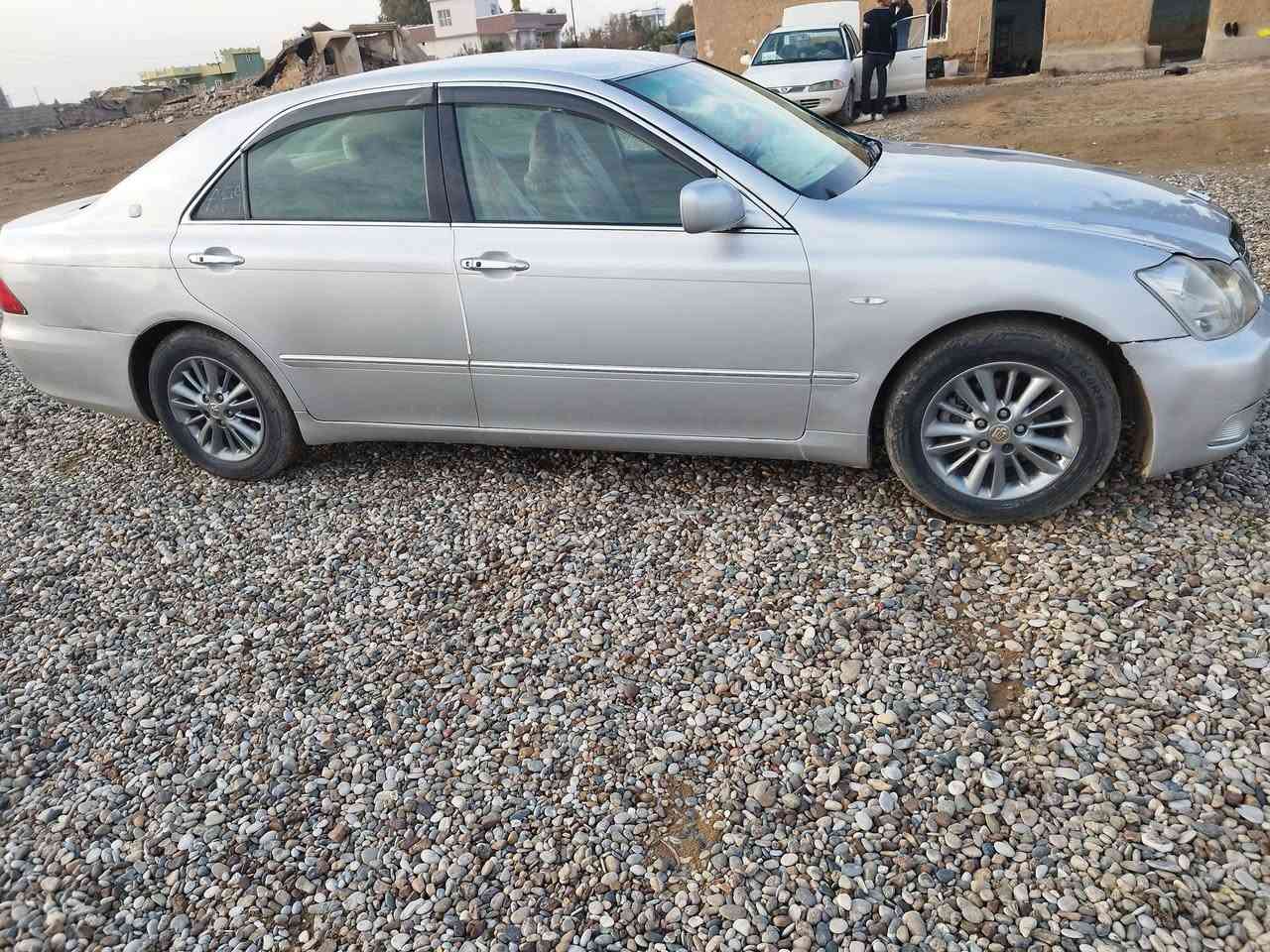 تيوتا كراون شاهينه ادوات  فول مواصفات بصمه محرك 6 هايلندر محرك كير شرط شاشه بلاد كامره بلاد كشانه كهرباء السياره فول الفول ..    كص  السعر 45 . او مراوس بالانترا كص  العنوان الحويجه قريه الحلوات *********** واتساب فقط
