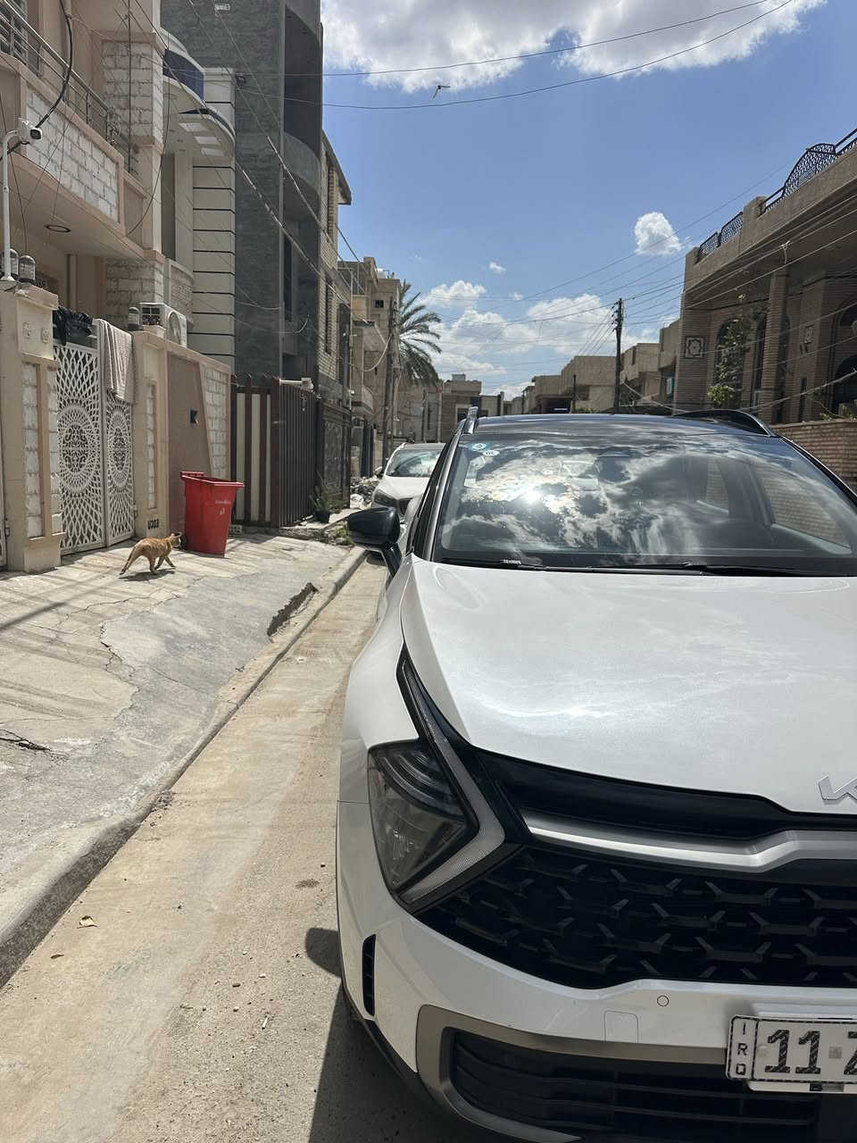 سلام عليكم سبورتج هايبرد موديل 2022 فول السيارة ماشية 27الف كشنات كهرباء تدفه وتبرد وتخزين ميموري بانورما صندوك كهرباء تحكمات بلستيرن 3 وضعيات قيادة 
مكان السيارة حي الاعلام 
السعر 32 مليون بي مجال
 الرقم ***********
