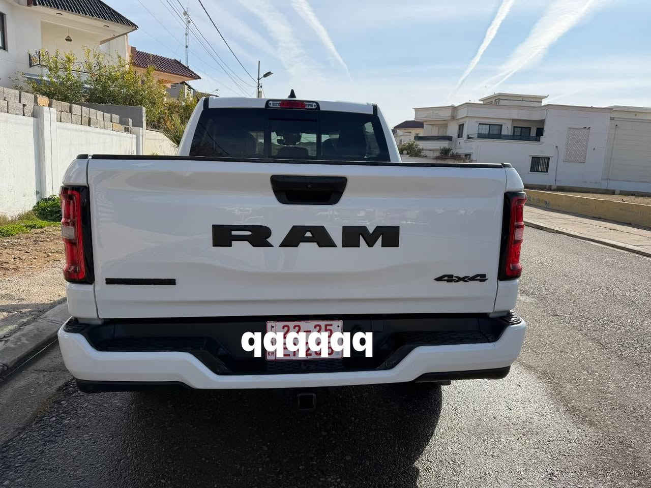 السلام عليكم دوج رام موديل 2025 بك هورن فول مواصفات ماعدا البنوراما  باب عريض بدي قصير المرغوب سته سلندر محرك ايتروك اقتصادي تشتغل على البانزين العادي شاشه تيسلا رادارات اماميه وجانبيه وخلغيه تبريد وتدفئه بالكشنات فور ويل سياره جديده بجم كبس ضررها جانبي فقط اسفل البابين بدون داخل ماشيه 16 الف تترقم اربيل فحص هزه مسويله كلشي جاهز صوره الحادث مرفقه
سعر البيع 325  مجال قليل
رقم التلفون ***********
واتس اب موجود
