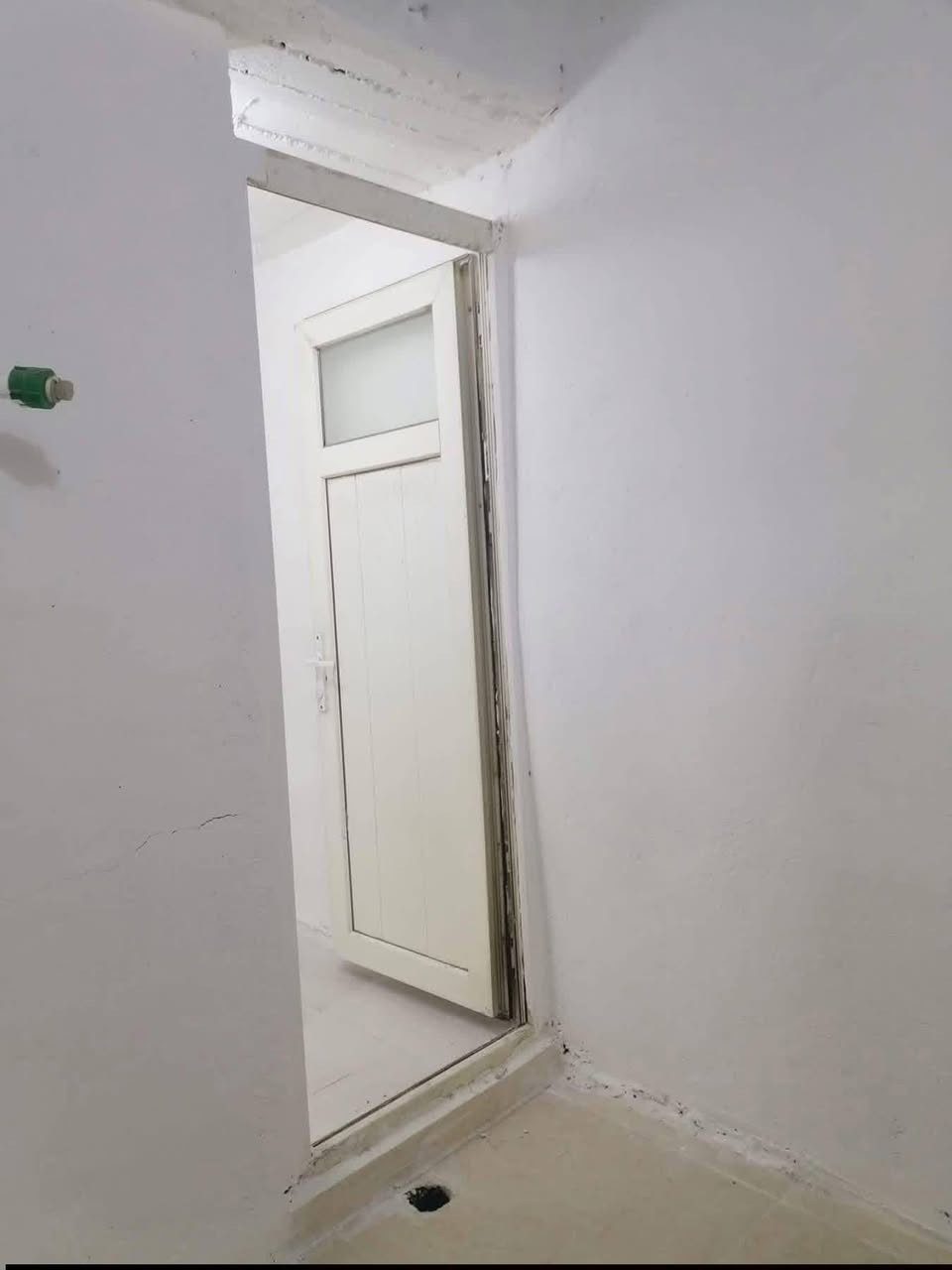 ٨٥ مەتــــرە

بـــۆ (کری )

ناونیشان/شۆڕش نزیک شارەع عـــام فلکە تازەکە و بازاری ڕەند بەرامبەر غەسلەکە

١٩٠ هەزار مانگانە

***********
