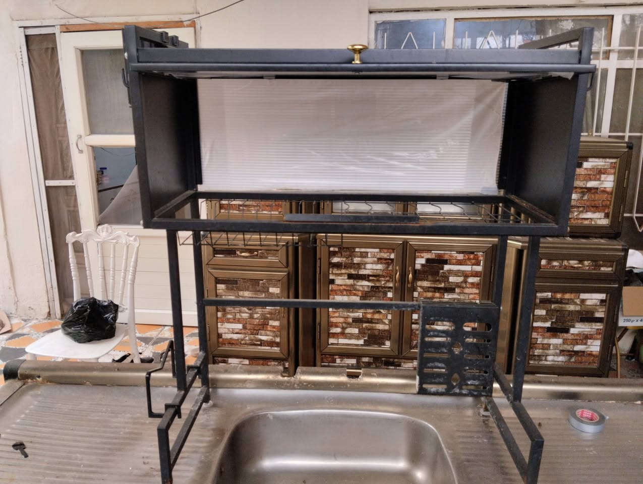 كاونتر ثلاث قطع مستعمل نضيف السعر 175 مع مجال قليل 
سله مواعين مستعمله نظيفه السعر 30 للاستفسار الاتصال على الرقم ***********
