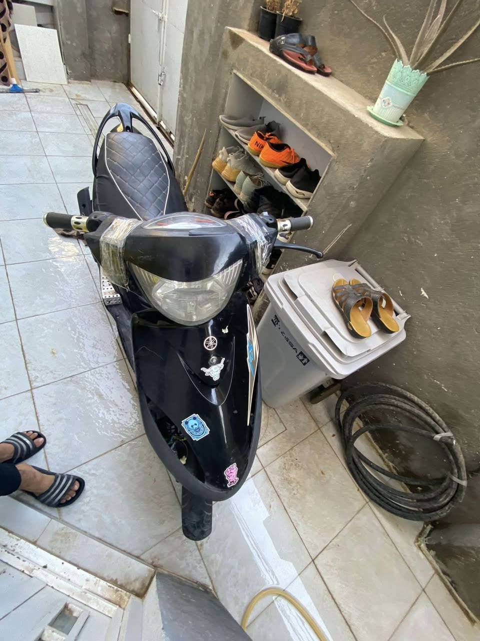 ماكس عدلة للبيع 
ويالة بيض حاوية
ضفيرة جديدة حاوية
نكرة سلف 
كهربائيات كلهة شغالة
ناقصهة بس سكنات
كابريتر جديدة
دهن جديد
صالنصة FM جديدة
كربلاء ملحق الفارس 
الرقم. ***********
السعر خاص واتساب
