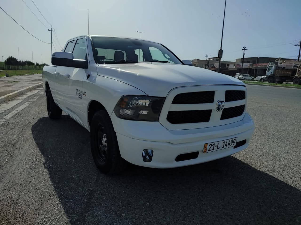 للبيع فقط بسعر مناسب جدا جدا جدا 
دوج رام كلاسيكي.  موديل 2023
💸 سعر  200 ورقه   ***********
كلش نضيف.  ماشي 43الف مايل 
رقم سليمانيه بسمنا كلها جديد 
كير محرك تبريد كهربائي كلها بشرط 
من دعامي للدعاميه بشرط 
ضرر سياره دعاميه فقط 
بدون صبغ بيها مكانين تعديل بارد فقط 
سياره جاهز دينار مصرف مابي 
محرك هايمي 8سلندر حجم 5700
عنوان كركوك شراي اتصل 
***********
