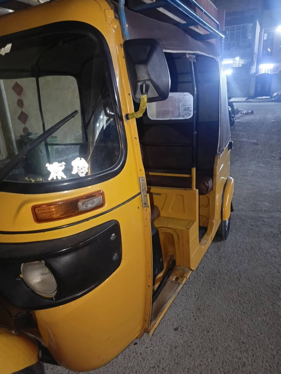 سلام عليكم تكتك البيع مرقمه بسمي السعر 6800وبيها مجال ماعده السيبايه تكتك خير من الله المكان بغداد حي البتول رقم الهاتف ***********
