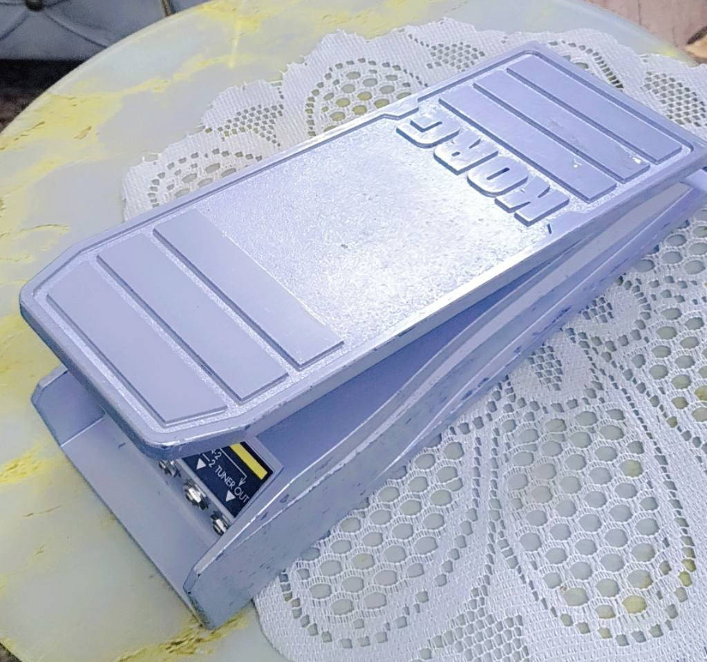 سلام عليكم
بدل كورج اصلي ابو خط الاصفر للبيع سعرة 300الف للتواصل فيس واتساب على رقم ***********
