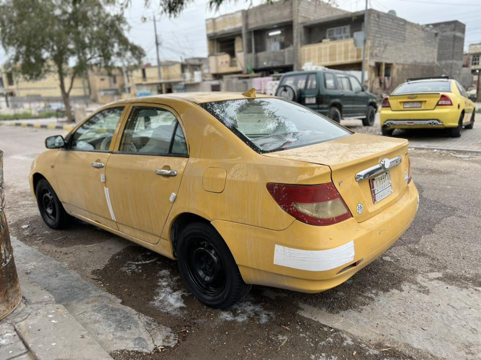 سلام عليكم بي واي دي f3 موديل 10 مكينه كير مكفولات بدون ضربه مصبوغه حزام جماليه هيئه غرامات مصفره تخم تاير جاهزه نقصهه تبريد فقط بيع السعر 32 وبيهه مجال مكاني بغداد الحسينيه للاستفسار ***********
