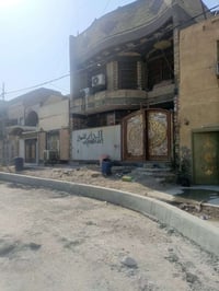 دار طابقين ونصف للبيع قطاع 53 شارع مطعم هبي تايم 144متر للاستفسار 0771...