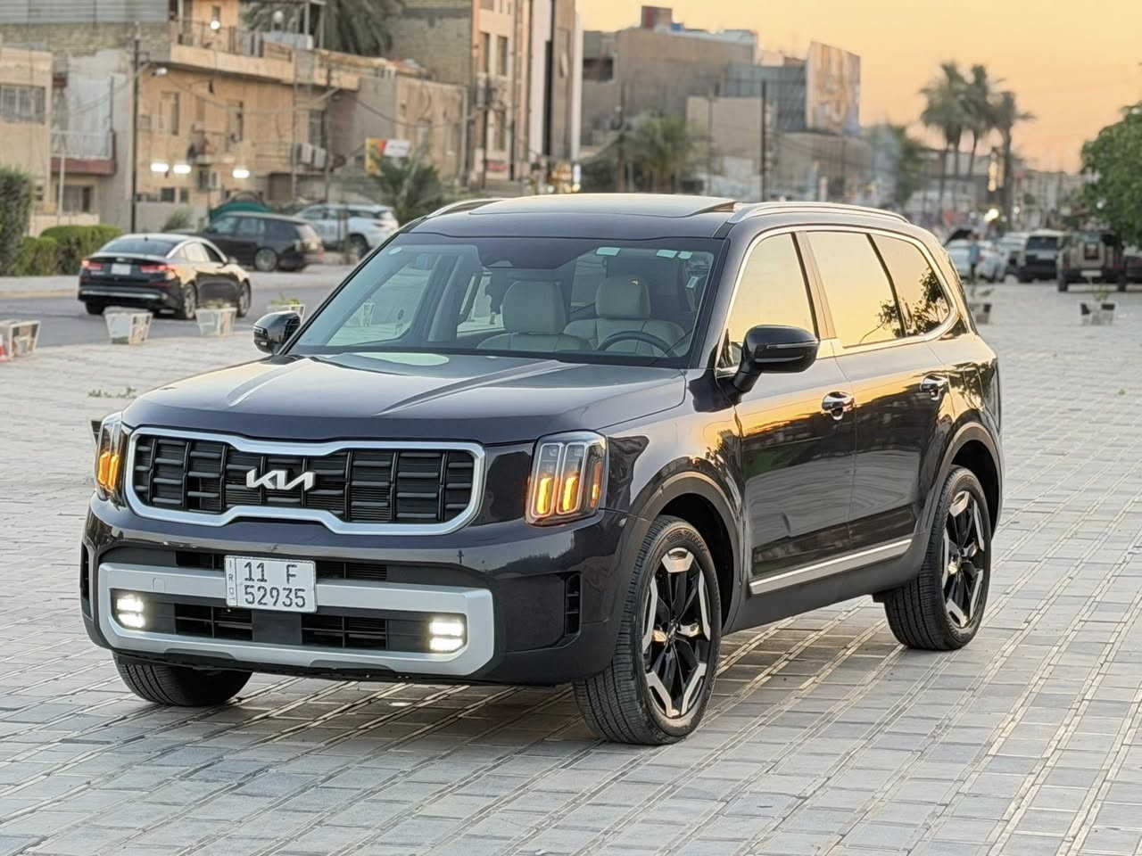 ياالله
السلام عليكم كيا تيلورايد 2025 وارد امريكي

ملاحظة: السياره داخله كتاب شهداء 

Kia Telluride S 2025 3.8L

                      الون ( فيراني )
المسافه المقطوعه : 10الف ميل   
          حجم المكينه : 3800    6 سلندر
           حالة الايرباك :برده + كشن
                      الضرر : جاملغ يسرا مبدل ومصبوغ 
   
الموصفات 
1. شاشه 
2. كامرا
3.لايتات لد
4. بصمه 
5. كشنات جلد ابيض
6. هندبريك بصمه 
7. رادار تحديد مسار
8. رادارات جانبيه
9.فور ويل 
10. اوتو ستوب
11. حساسات خلفيه
12.اتو هولد 
13. اشاير بالمري 
14.بكلايت لد
15. نظام ايكو + نظام تزحلق
16. فتحه
17. هيترات بالكشنات
18.كشافات
 

السعر الطلب في التعليقات سيأتي اليك مباشرة 
تفاصيل اكثر هذا رقمي *********** تحياتي 
مكان السياره بغداد حي الجامعه
