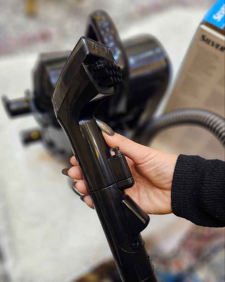 الف رحمه على روح امه وابو الي يعلقلي هذا باب رزقي الوحيد 
 جهاز تنظيف المفروشات والسجاد الموضعي من ماركة SilverCrest. 
المواصفات الرئيسية: 
الطاقة: 330 واط.
قوة الشفط: 9 كيلو باسكال.
طول السلك: 4 أمتار.
الاستخدام: مصمم لإزالة البقع العنيدة من السجاد، الكنب، ومقاعد السيارات.
يوجد خدمة توصيل لجميع المحافظات بغداد, العراق


**إذا كنت صاحب هذا الإعلان وتريد حذفه لأي سبب، رجاءا أرسل رسالة إلى الدعم الفني**