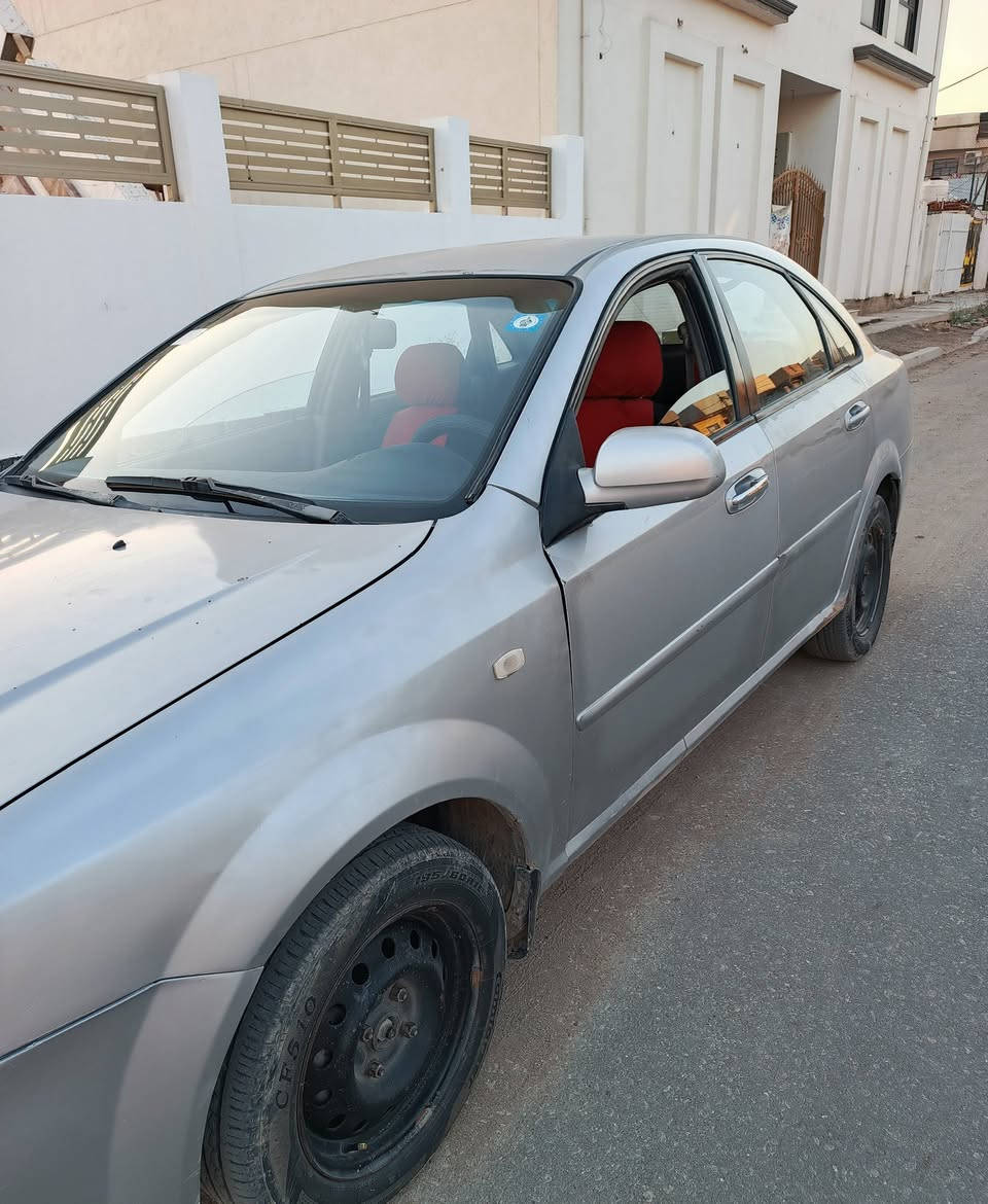 السلام عليكم اوبترا للبيع موديل ٢٠٠٤ محرك جديد مال حاويه ١٦٠٠صار شهر من شاده داينمو جديد سلف جديد تبريد شغال ثلج كهربائيات شغاله بيها ضربة بالجنطة رقم قادسية انكليزي دولي بأسمي تحويل ثاني يوم السعر ٥٨ وبيها مجال قليل 
مكاني بابل 
للاستفسار الاتصال ***********

