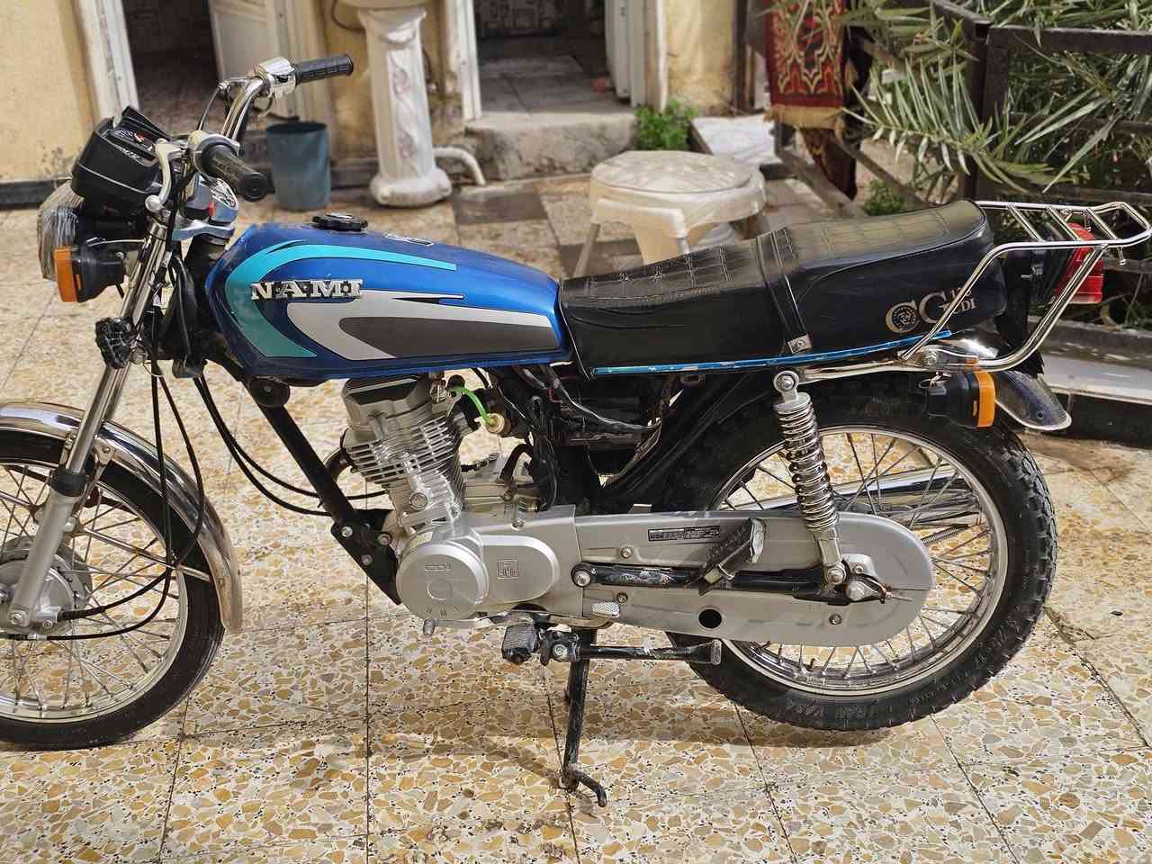 للبيع أوراق اصولي
الشاصي بارت

التعميره نامه 

ما مفتوحه شلع 

مستعجل على بيعته 

سعره ٨٠٠
***********
