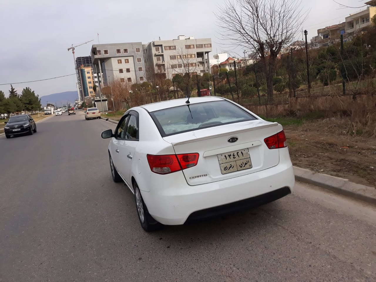 كيا سيراتو 2011
ربع بوند + ربع تشاملوغ صبغ بدون دواخل
كير توماتيك 
رقم دهوك
السعر 97 او مجال
الرقم
***********
***********
