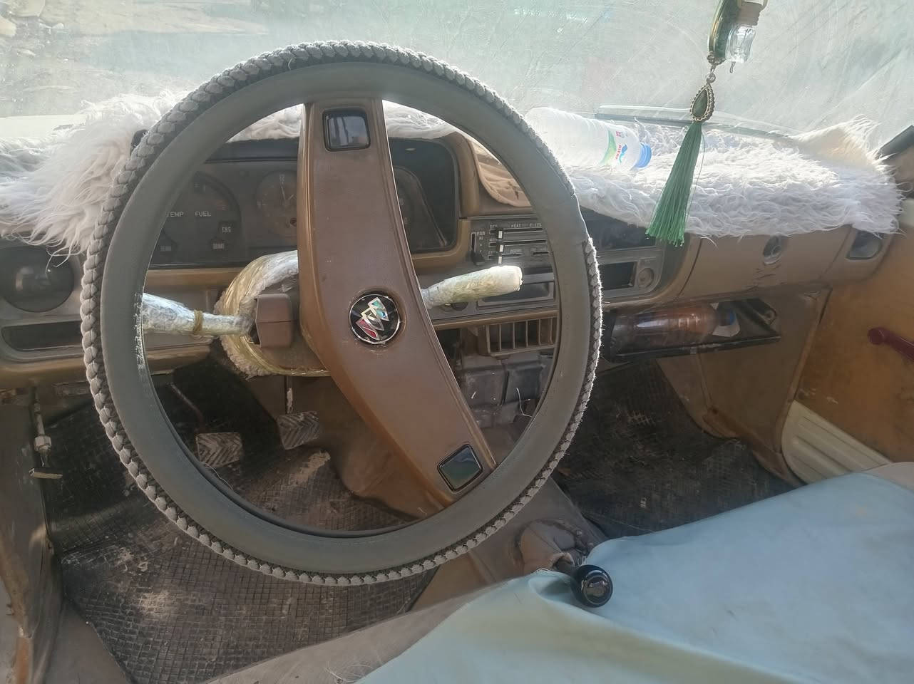 ***********سياره 80 35 بيها مجال ***********
