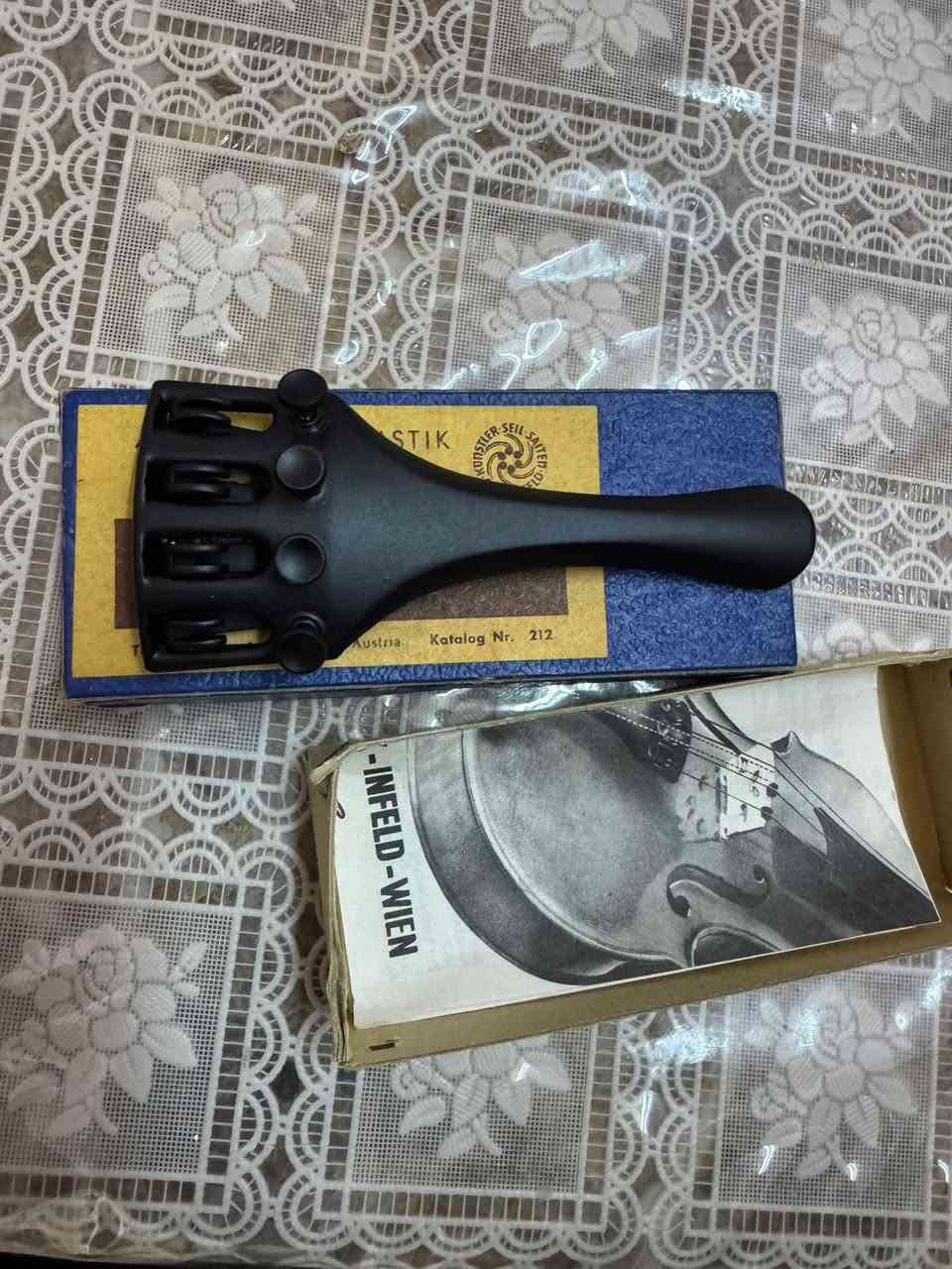 سلام عليكم سمكه كمان توماستيك الاصليه للبيع التواصل ***********
