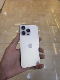 ايفون 16 برو ماكس ذاكره 256 بطاريه 92 نموذج m ملاحضه الجهاز مبدل ضهر ف...