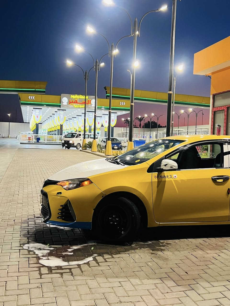 كورلا 18 le الحادث مرفق بالمنشور بدون دواخل بدون ايرباك تبريد تدفئة كله جديد كير محرك منضومة غاز جديد مكان السيارة ديالى_تقاطع الوجيهية 
***********
