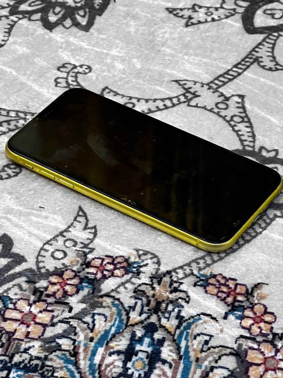 ايفون 11 عادي ذاكره 256 نموذج M جهاز بلادي وتر مامفتوح وين مايعجبك افحص سعر 250 قفل 🔏 رقمي ***********
