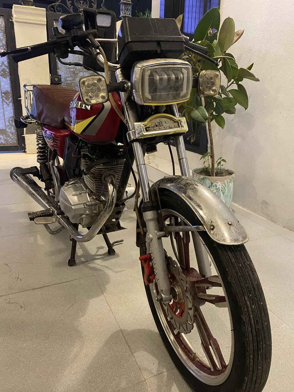 للبيع ماطور سافيان ٢٣ نضيف كهربائيات شغاله گير ٥ بلادي محرك ما فتوح كبس بي منفيس هم السعر 500 بيه مجال بسيط للطيبين 
الرقم ***********
