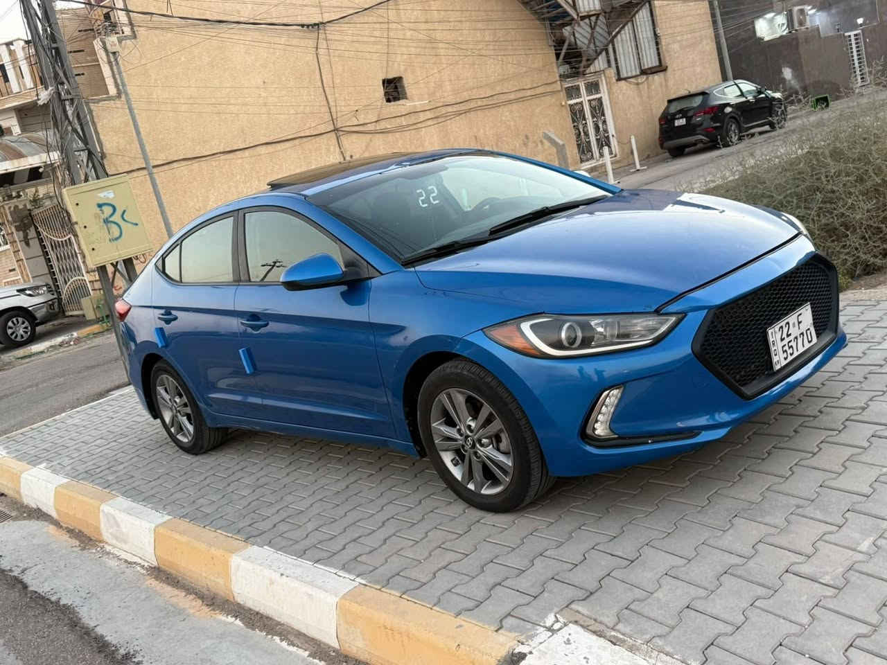 السلام عليكم
للبيع الانترة 2017 اربيل دولي جديد مميز بسمي تحويل مباشر هزة سنوية مجددة 
السيارة مواصفات بصمة فتحة شاشة جبيرة كشنات كهرباء بيها بابين صبغ فقط السيارة 
تبريد مكينة حدادية تبريد نضيفة ماشية 100 الف محركها 2000 دوش العنوان الكوت االخاجية باقي التفاصيل ***********
