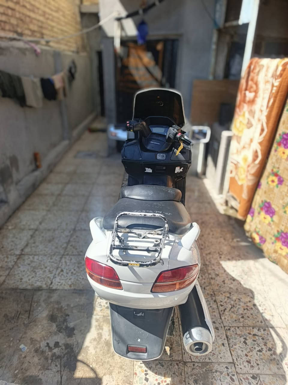 سلام عليكم سكاي ولف لبيع لمحرك 650 لدراجه مكفوله من كلشي خير من الله (مكفوله من كلشي)  لسعر ١٠ ورقات مكاني التاجي سبع البور رقم لهاتف ***********
