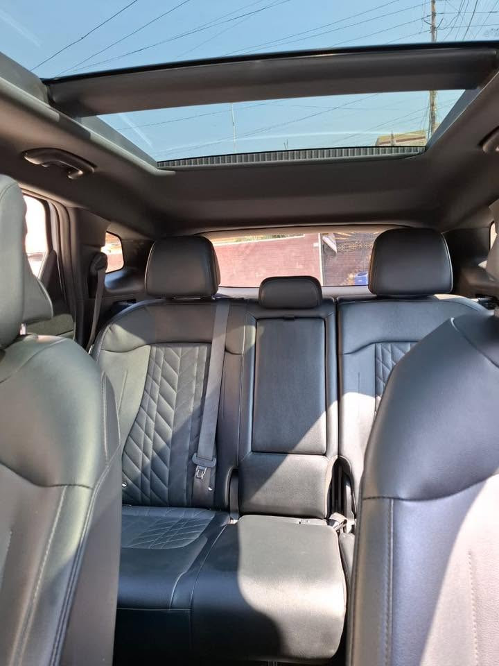 * كيا سبورتج X-Pro Prestige أو Prestige 2024
فول الفول 1*1 مواصفات كاملة
محرك 2.5L GDI
قوة 187 حصان
جير أوتوماتيك 8 سرعات
دبل AWD دائم
وضعيات قيادة متعددة (Sport / Smart / Snow / Terrain)
دفلوك وسطي (Center Lock)
جنوط 17 إنج خاصة X-Pro مع إطارات All-Terrain
فتحة بانوراما
شاشة عدادات رقمية 12.3 إنج
شاشة معلومات وترفيه 12.3 إنج
Apple CarPlay
Android Auto
كاميرات 360 درجة
كاميرات بالنظام الجانبي عند تشغيل الإشارة
رادار أمامي
رادار الحفاظ على المسار
رادار النقطة العمياء
مثبت سرعة ذكي
فرملة طوارئ أوتوماتيكية
حساسات أمامية وخلفية
باب خلفي كهربائي
تشغيل بصمة
دخول ذكي بدون مفتاح
مقاعد جلد
مقاعد أمامية كهربائية
تدفئة مقاعد أمامية
تبريد مقاعد أمامية
تدفئة مقود
شاحن لاسلكي
إضاءة LED كاملة
سقف أسود )
ممشى 34 ألف
وارد أمريكي
السعر المطلوب 215 ورقه
راسلني ادزلك حادثها
***********
