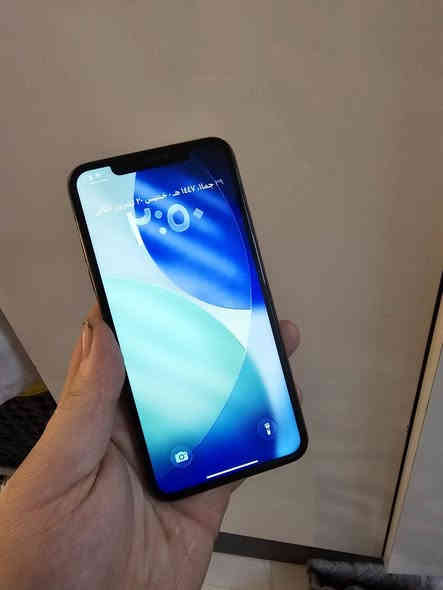 السلام عليكم
من رخصه الادمن 

ايفون 11 برو ماكس 

دبل خط نموذج M 

ذاكرة / 256

بطاريه / 89

الجهاز / مبدل شاشة 

لون /  ذهبي

المكان / بياع حي لعلام

***********

السعر / 320
