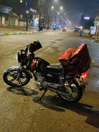 دراجة للبيع سيفان ٢٠٢٣  محركها انطي بي شرط ليشتري خل يتفضل خاص  رقم 07...