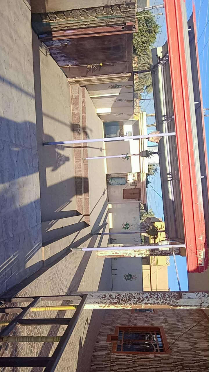 الدار للبيع قضاء بيجي منطقة جديدة مقابيل جامع الحاج ابو زهية السعر  ٦٠ مليون الاستفسار على هاذا الرقم ***********
