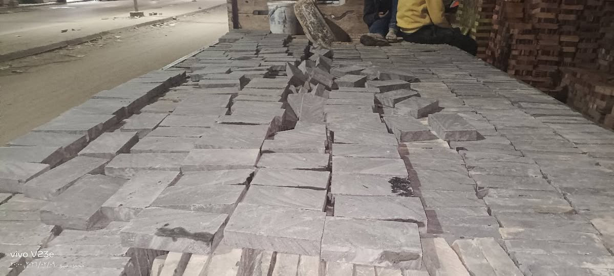 متوفر حجر بزلت  وجرانيت جميع المقسات 
11×20.         11×11.        15×15
20×20.         15×30.        20×40
ومتوفر ناعم وغشيم وتجهيز طلبات حسب طلب العميل
 متوفر للارضيات والحواط والواجيه وجميع الاوان احمر اسود
 رمادي بي اسعار محترمه جدا 
كلمونا تجدونا واتس او فون01227342258
#رخام #حجراسود #بزلت #الفراعنه 
#جرانيت #مقاولين


**إذا كنت صاحب هذا الإعلان وتريد حذفه لأي سبب، رجاءا أرسل رسالة إلى الدعم الفني**