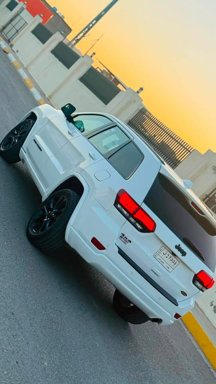 للبيع او مراوس بلاك توب
فوللل مواصفات 2020 للاستفسار  
***********مكانها كاظميه
