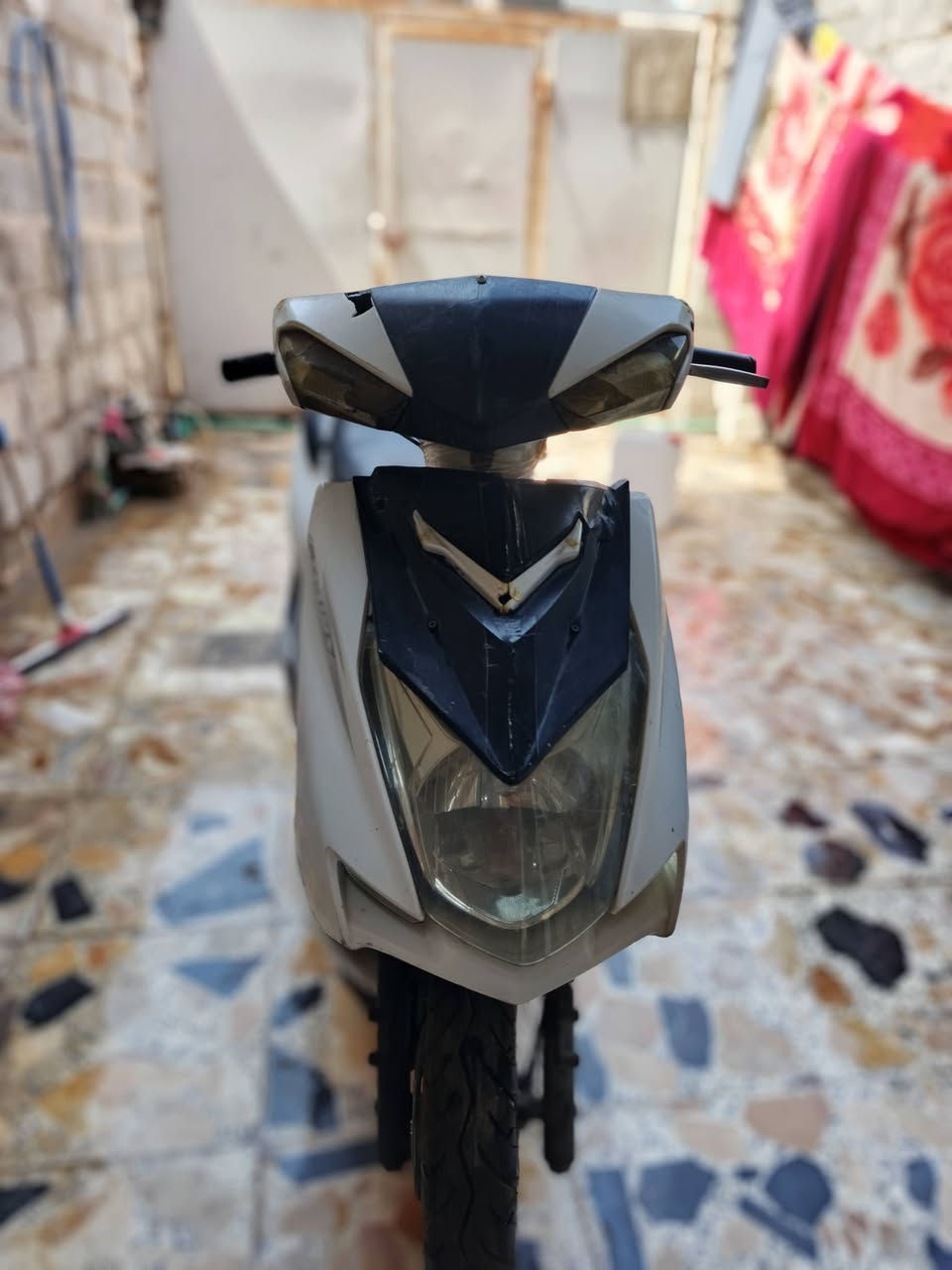 سلام عليكم دراجه سكنس طافيه ما اعرف شبيها سعرها ٩٠ الف 
عنوان كربلاء الامن الداخلي رقم  ***********
