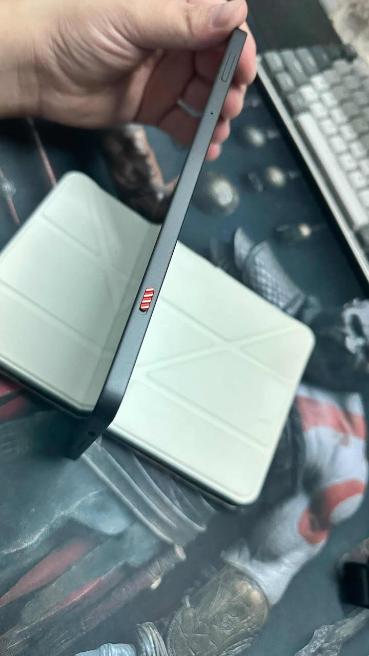 السلام عليكم مثل ما موضح بالصور رد مجك استرا 256جهاز نضيف كامل ملحقات ويا كفرات عدد 2 ومبرد 675 الف مكاني بغداد المشتل ***********
