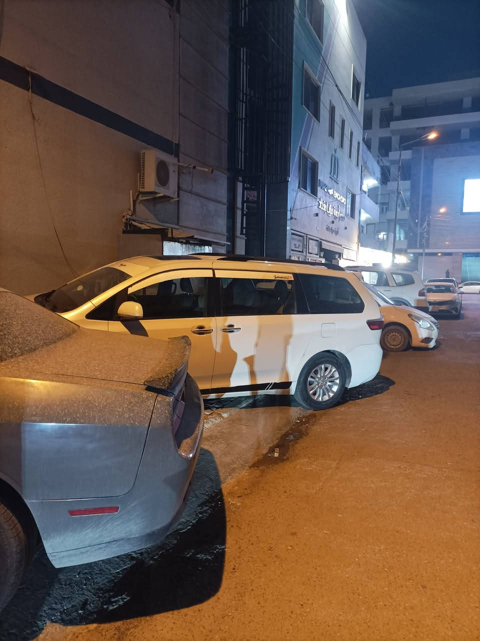 السلام عليكم ورحمة الله وبركاته
🌹 عيدكم مبارك وكل عام وأنتم بخير 🌹
للبيع — تيوتا Toyota Sienna فول مواصفات XLE
موديل 2016
✨ سيارة عائلية مرتبة وجاهزة للاستخدام
✨ نظافة ممتازة واستعمال مريح
✨ السعر مناسب جداً وبيه مجال للجاد
🔹 المواصفات:
ماشية تقريباً 520 ألف ميل
أبواب كهرباء كاملة
صندوق كهرباء
تشغيل بصمة
فتحة سقف بالقُمرة
السيارة جاهزة شغل واطلع بدون مصاريف
🔹 الفحص والحالة:
الشاصي مكفول من أي ضرر
جاملق أمامي مبدل والبنيد مصبوغ بأمريكا
بالعراق 3 قطع صبغ فقط أثر طگة بسيطة بدون دواخل
رقم أربيل الجديد
السنوية لغاية 2030
الهزة تنتهي شهر 7
💰 السعر: 165 وبيه مجال بعد المعاينة
👌 اقتنع بالسيارة وادلل
📞 للاستفسار: ***********
                    
                     : ‏‪0751 336 5249‬‏ 

📍 مكان السيارة: الحبانية ------ الرمادي ------ الفلوجه
