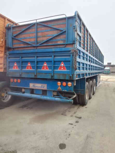 عربانه للبيع جاهزه الشغل سعر ١٢٥ مكفوله كفاله عامه من فطر أو شرك مكفوله طول ١٢ ونص سعر ١٢٥ العنوان بغداد سياحي معرض حجي لؤي دفاعي قرب بنزين خانه زلال طريق خانه بني سعد رقم الموبايل او*********** ***********او
