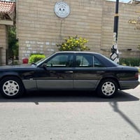 مرسيدس دب للبيع موديل 1990 محدثه بيبي شبح مكينه 300 بلاد رقم بغداد انك...