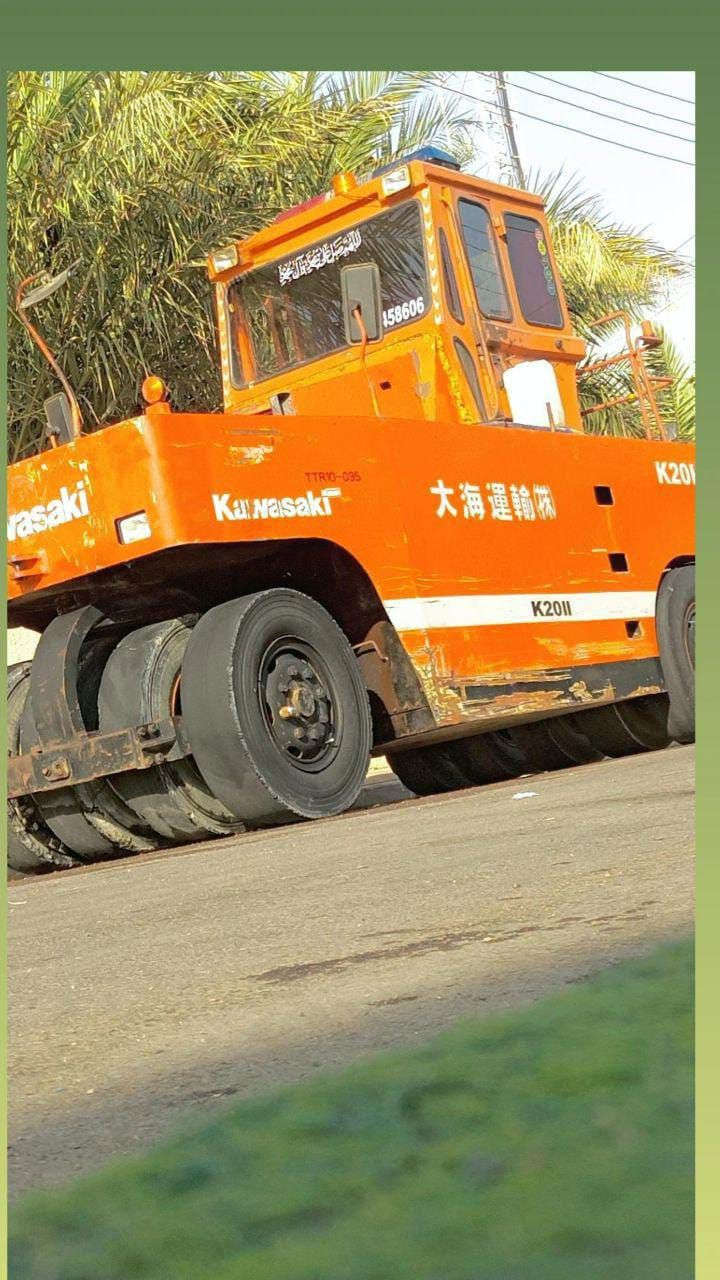 حادله مطاطيه لبيع رقم بصره ألماني مديل ١٩٩١ محرك ازوزه حادله جاهزه لشقل رقم صاحب الحادله *********** او ***********
