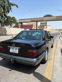مرسيدس دب للبيع موديل 1990 محدثه بيبي شبح مكينه 300 بلاد رقم بغداد انك...